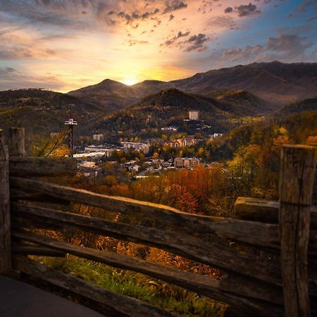 A Great Escape - Get 1089 Of Free Area Attraction Tickets For Each Paid Day, Dollywood And More! Pigeon Forge Buitenkant foto